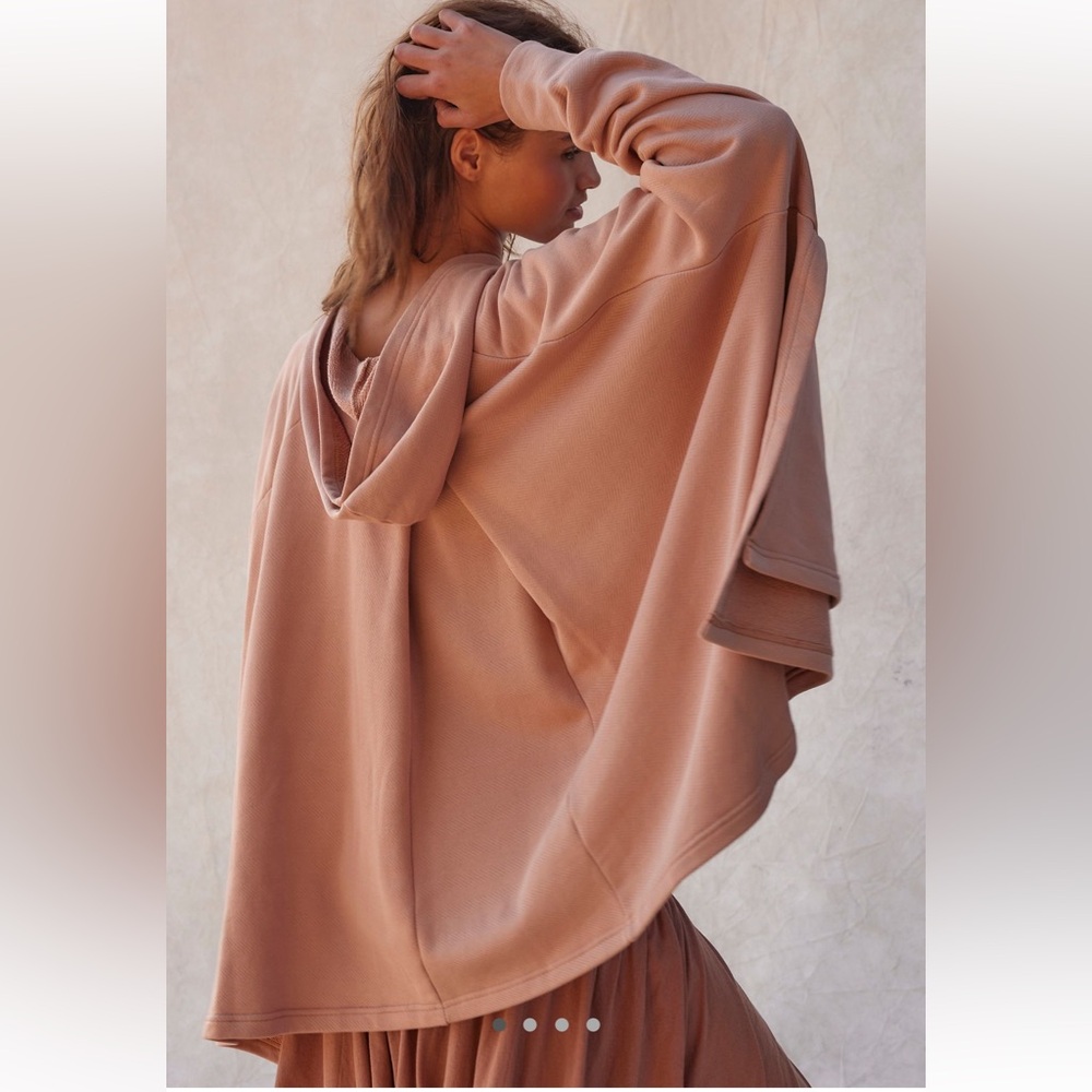 FREE PEOPLE ODESSA PULLOVER PONCHO TOP SIZE XS/S MSRP $98.00 NWT